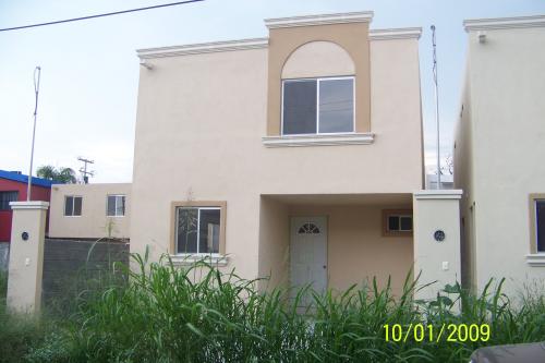 Casa Nueva en Fracc. Bosques de Linda Vista,