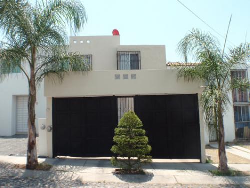 CASA EN VENTA / ACUEDUCTO SAN JAVIER / TLAJOMULCO DE ZUÑIGA (Guadalajara, Jalisco)