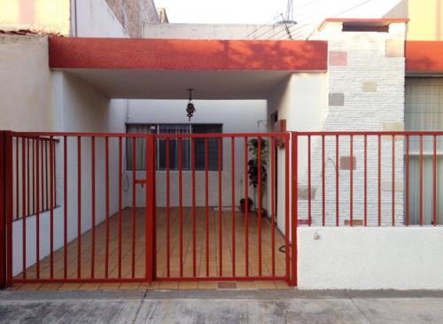 CASA EN VENTA / JARDINES DEL COUNTRY / GUADALAJARA (Zona Metropolitana de Guadalajara,  Jalisco)
