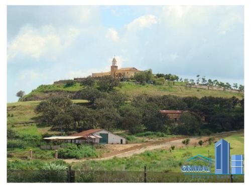 Terreno en Venta Club de Golf de Santa Sofía EL Arenal Jalisco