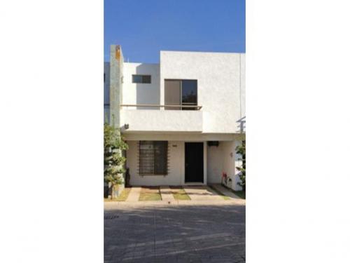 CASA EN VENTA/ PARQUES DEL BOSQUE/ TLAQUEPAQUE (ZONA METROPOLITANA DE GUADALAJARA)