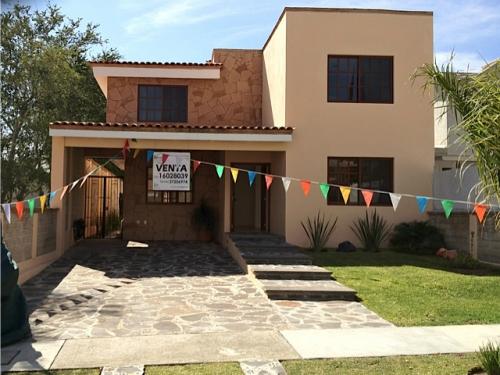 CASA EN VENTA/ EL PALOMAR/  TLAJOMULCO, JALISCO, MEXICO