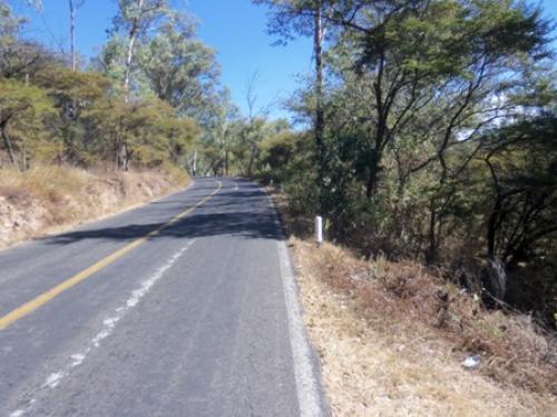 TERRENAZOS!!  a bordo de carretera y de presa cointzio
