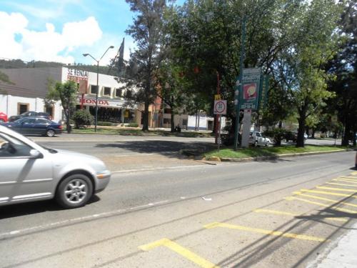 RENTO BODEGA CON LOCAL!! enfrete del MONUMENTO!