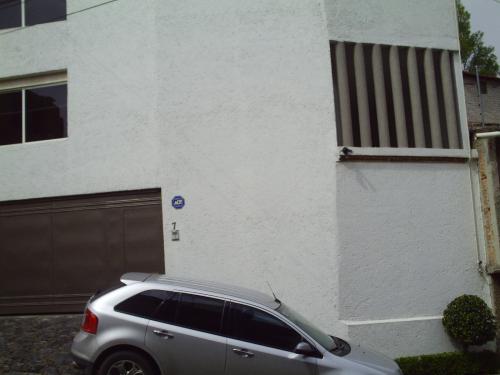 Cerca de Six Flags Hermosa Casa en Venta