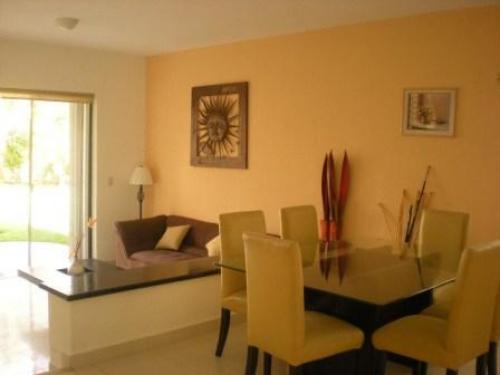 SE RENTA VILLA EN PLAYA DEL CARMEN 