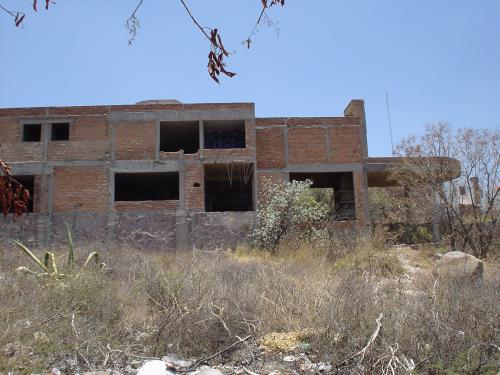 EXCELENTE TERRENO PARA CASA UNICO EN LOMAS 3a SECCION!!!