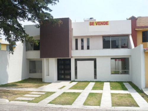 HERMOSA CASA EN VENTA EN LA VIRGEN METEPEC