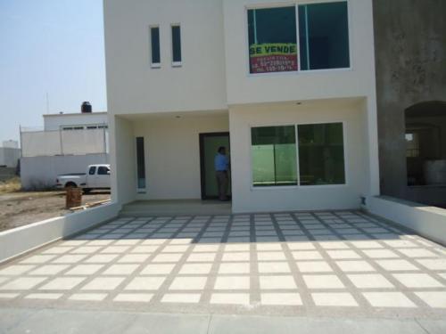 Casa en venta en el fraccionamiento El Cortijo II  Irapuato