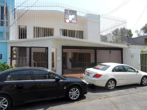 Coyoacan Casa Doble en Cuhuacan calle con seguridad