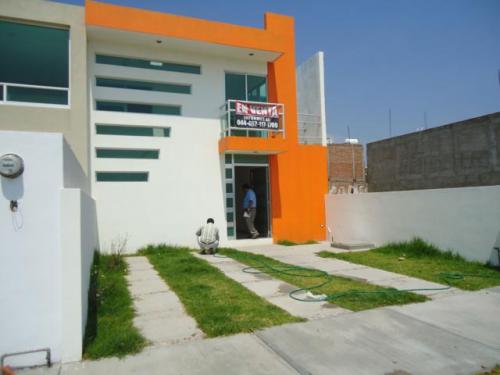 Se vende casa nueva en El Cortijo II Irapuato Gto.