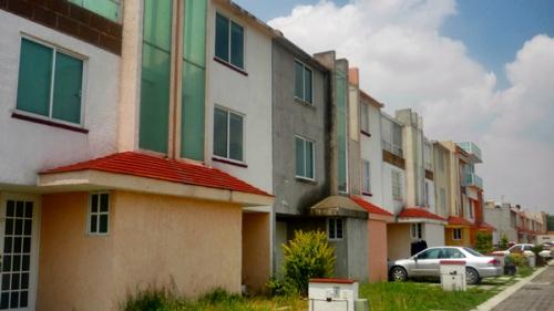 Casa en privada cerca a General Motor s