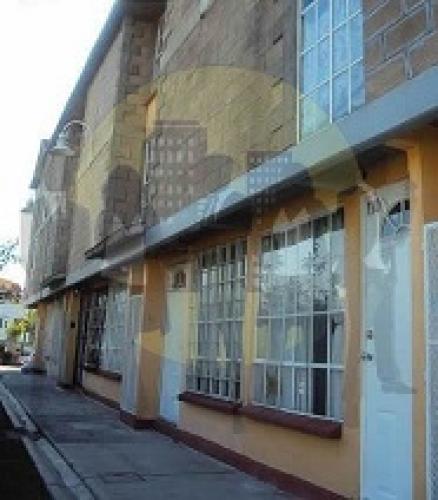 COINMVER VENDE BONITA CASA CON GRAN CAPACIDAD EN A OBREGON