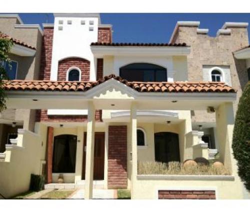 CASA VENTA / PARQUES GUADALUPE / ZAPOPAN