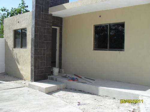 VENDO CASA NUEVA 4 RECAMARAS ALBERCA $800,000