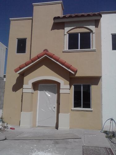 HACIENDA STA MARIA 2 NIVELES EN REMATE RENOVADAS APLICA INFONAVIT