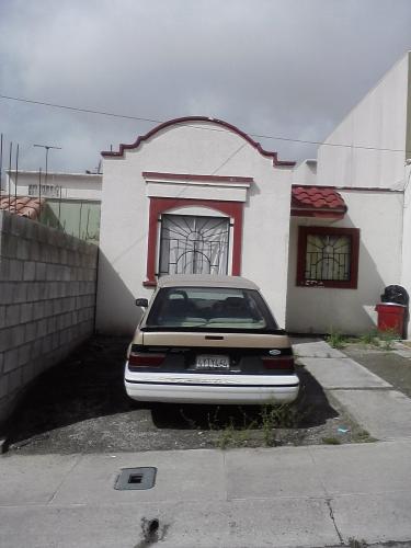 HACIENDA CASA GRANDE 2 RECAMARAS 1 NIVEL EN REMATE RENOVADAS !!!!!