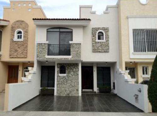 Casa Renta / Parque Guadalupe / Zapopan