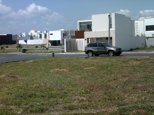 TERRENO EN VENTA RESIDENCIAL LOMAS DEL SOL.