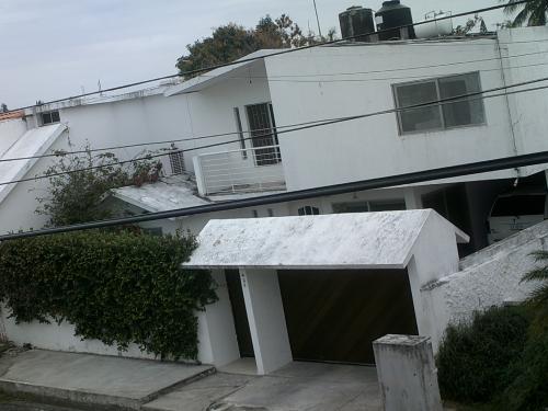 CASA VENTA CALLE CEIBA 425.FRACC.FLORESTA.