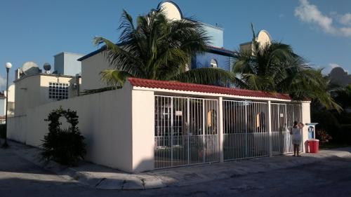 Cancun Casa Céntrica en esquina.