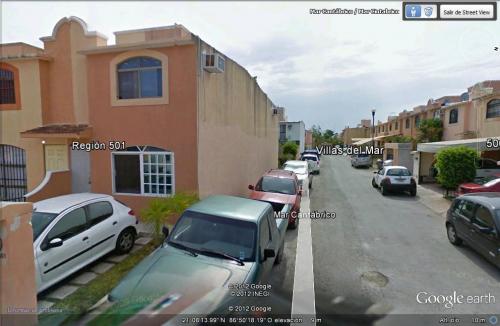 Cancun casa céntrica en esquina, en calle privada