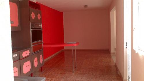 Vendo casa en esquina en Pantitlan, Nezahualcoyotl, propia para negocio