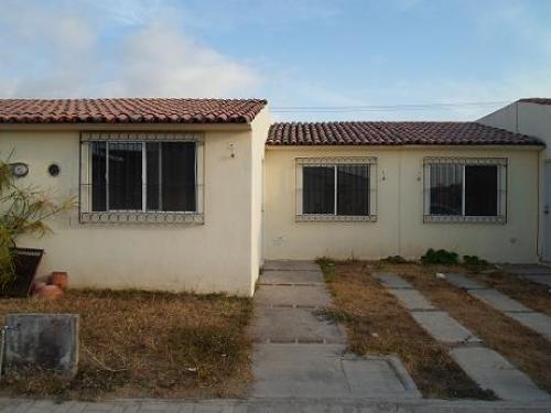 CASA DE OPORTUNIDAD EN EXCELENTE ESTADO 