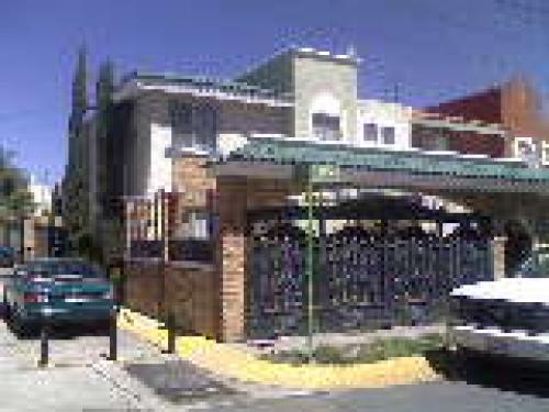 Casa en Venta 3 recámaras Col. Girasoles Acuedcuto