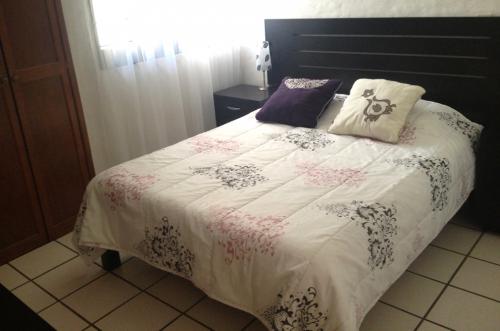 RECAMARA EN RENTA, PASEOS UNIVERSIDAD, ZAPOPAN