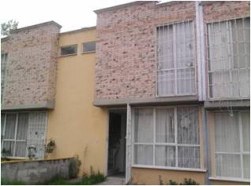 Se vende casa en el Fracc. Real Campestre en Bosques de San Sebastian