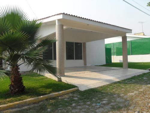 FRACTO AMATES OAXTEPEC, CASA CON ALBERCA