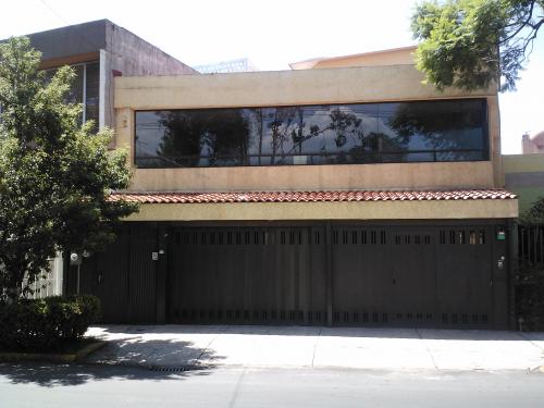 Valle Dorado casa 4 recamaras con departamento independiente, buena zona