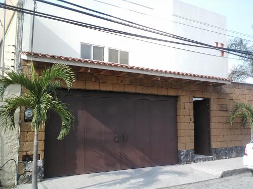 Temixco residencia 3 recamaras, alberca, garage, agradable fraccionamiento