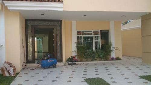 Casa En Venta En Bugambilias , Acabados De Lujo ( Nueva )