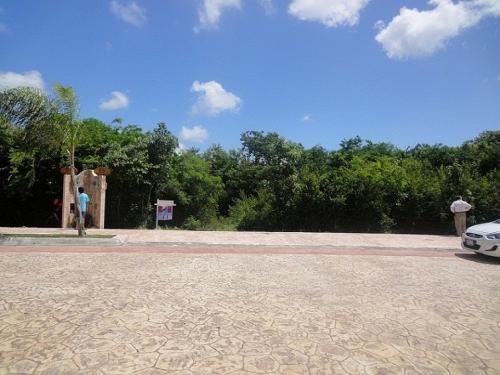 Terreno en Cancún lagos del sol vendo