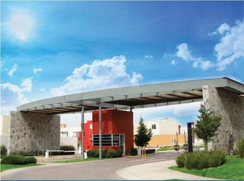 Casa frac Residencial Nueva a 5 min Angel Leaño 2 Recamaras Fovissste