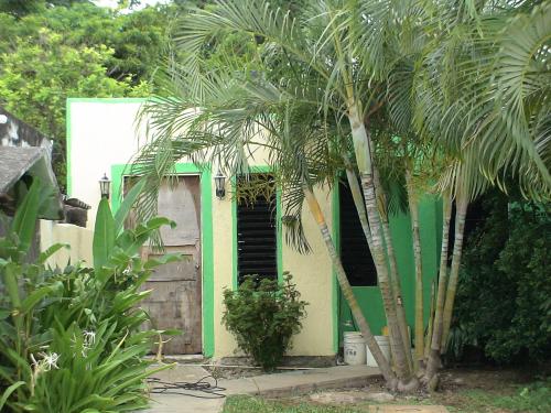 VENDO CASA AL NORTE DE MERIDA A 10 MIN. DE ALTABRISA