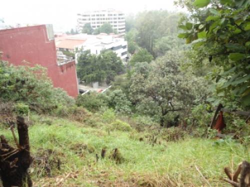 Terreno en Jardines de la Montaña