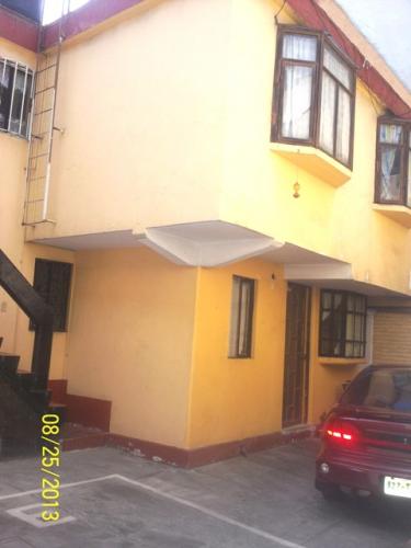 COL. AGRICULTURA  VENDO CASA  3 REC.  2 PLANTAS