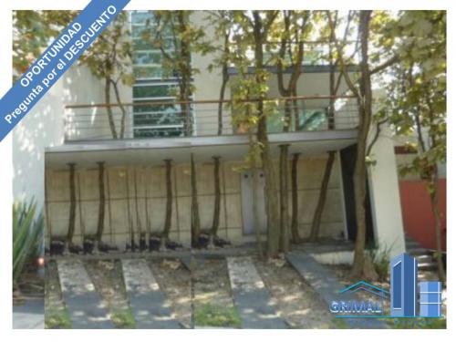 Casa en Venta en Bugambilias Segunda Sección, Zapopan, Jalisco.