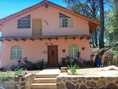 Hermosa Cabaña En Puerto De Cuevas - esta antes de mazamitla, a 5 minuos.