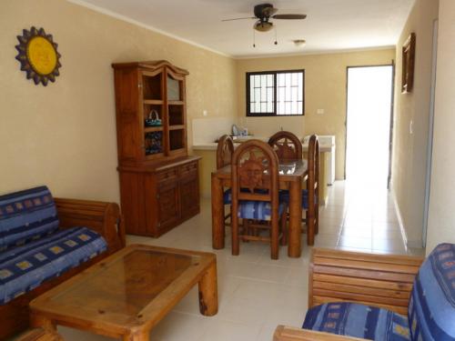 En Merida Casa amueblada cerca de Aeropuerto renta por semana o meses