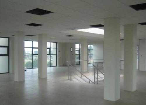 RENTA DE OFICINAS DE 300 M2 EN UNA SOLA PLANTA, EN METEPEC, FRACCIONAMIENTO LA ASUNCION