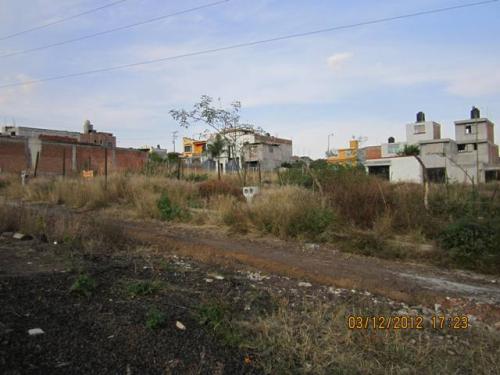 Remato 2 terrenos de 105 mts en fraccionamiento 