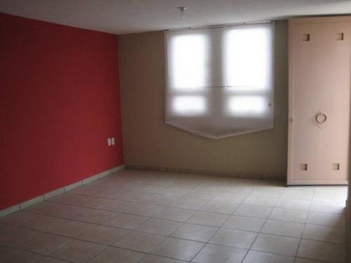 Amplia casa de 1 planta al poniente de Morelia 