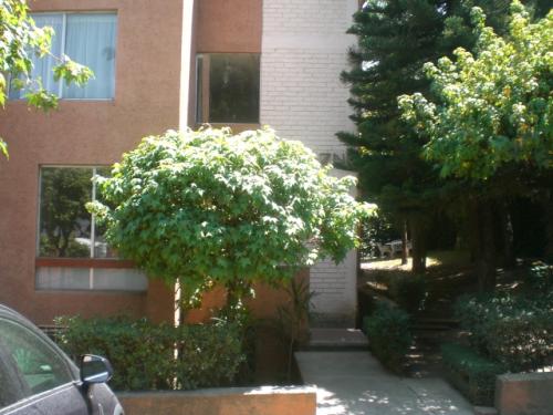 Renta departamento Cerrada de la Pera Huixquilucan 2 recámaras barato