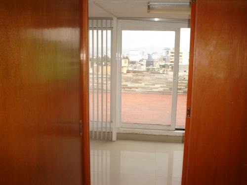 CALLE BAJÍO, A MEDIA CUADRA DEL METROBÚS NUEVO LEÓN