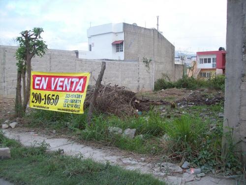 TERRENO EN COL. VLLAS DE UNIVERSIDAD
