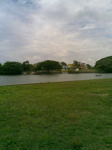 HERMOSA PROPIEDAD EN PLAYA DE VACAS.(gran oportunidad).